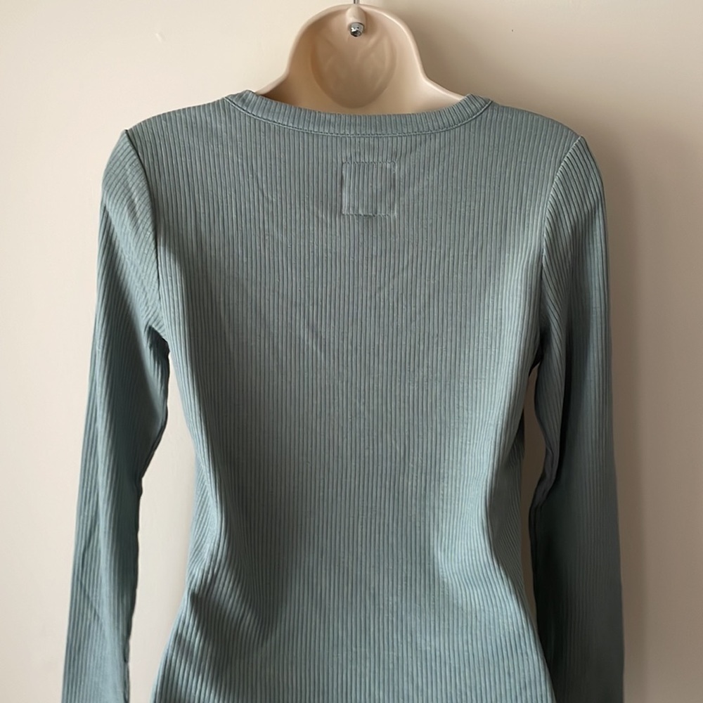 CHASER Ribbed Long Sleeve Top Blue Gray Size Small - Picture 10 of 12